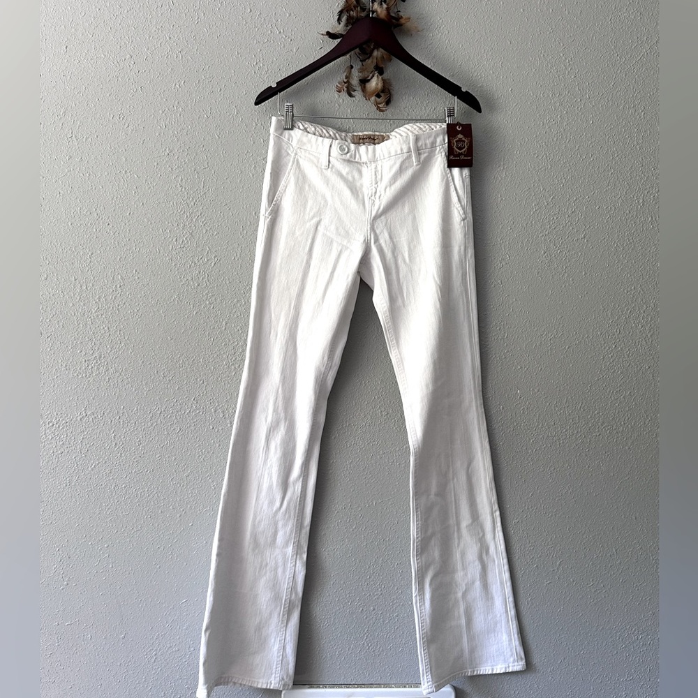 Raven Denim White Flare Jeans Women’s Size 29 NWT Mid Rise Slim Premium Stretch